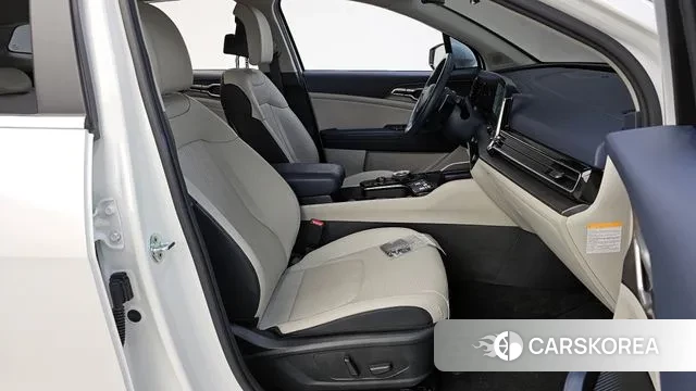 Kia Sportage 5th Generation Hybrid 2022 Белый из Кореи, фото 2