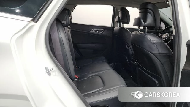 Kia Sportage 5th Generation 2022 Белый из Кореи, фото 2