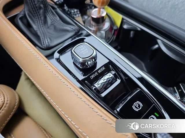 Volvo XC90 second Generation 2018 Черный из Кореи, фото 2