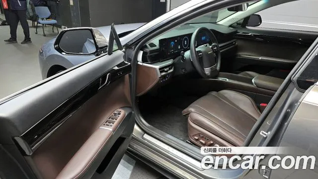 Hyundai Grandeur Hybrid (GN7) 2023 Песочный из Кореи, фото 2