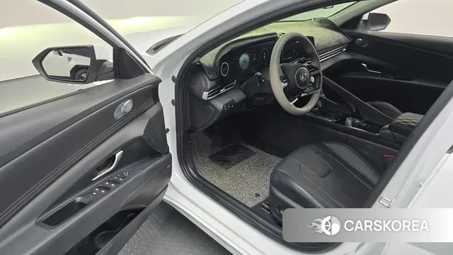 Hyundai Avante (CN7) 2022 Белый из Кореи, фото 2