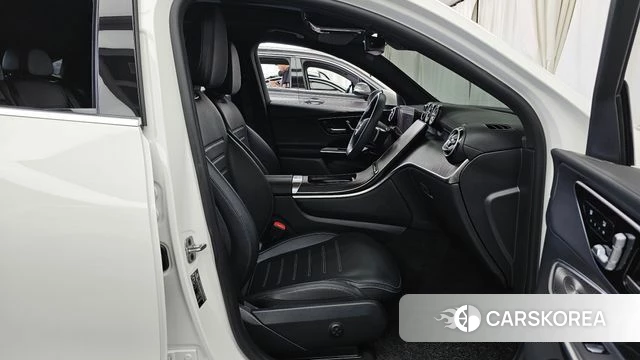Mercedes-Benz GLC-Class X254 2024 Белый из Кореи, фото 2