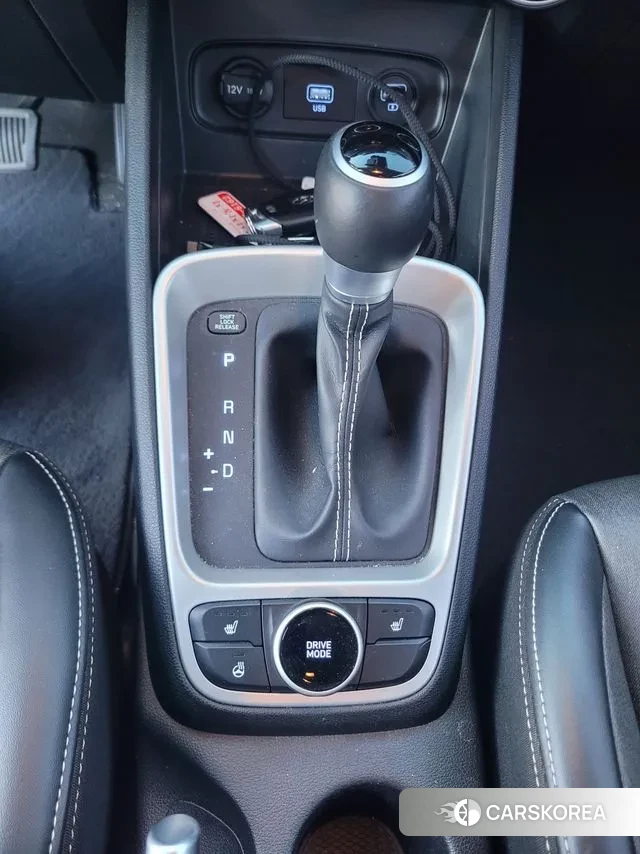 Hyundai Venue 2019 Черный из Кореи, фото 2