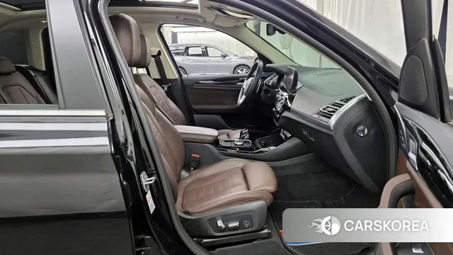 BMW X3 (G01) 2022 Черный из Кореи, фото 2