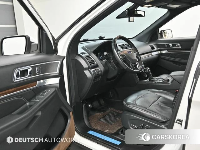 Ford Explorer 2018 Белый из Кореи, фото 2