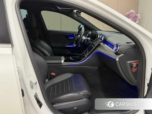 Mercedes-Benz Class C 2023 Белый из Китая, фото 2