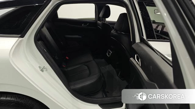 Kia The New K5 3rd generation 2025 Белый из Кореи, фото 2