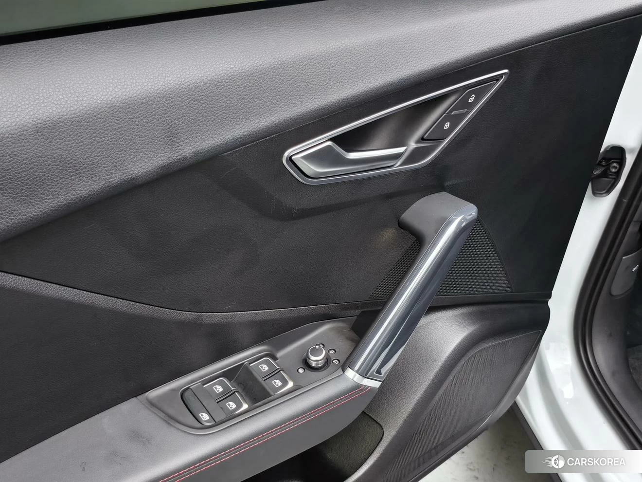 Audi Q2L 2021 Белый из Китая, фото 2