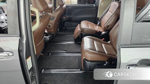 Toyota Sienna 2018 Серый из Кореи, фото 2