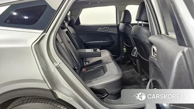 Kia Sportage 5th Generation Hybrid 2023 Серый из Кореи, фото 2