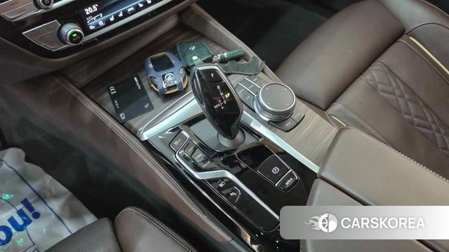 BMW 5 Series (G30) 2020 Серый из Кореи, фото 2