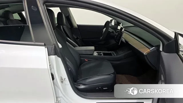 Tesla Model 3 2021 Белый из Кореи, фото 2