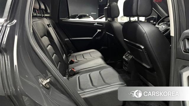 Volkswagen Tiguan second Generation 2018 Серый из Кореи, фото 2