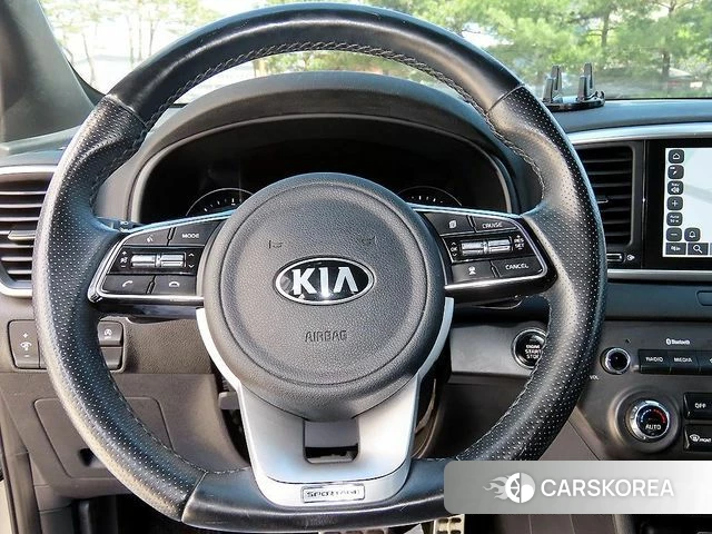Kia Sportage The Bold 2021 Серебристо-серый из Кореи, фото 2