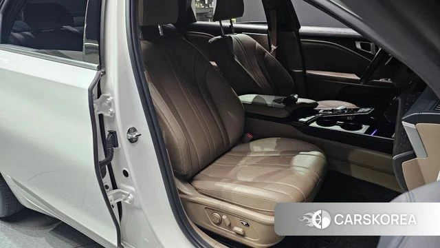 Kia K8 Hybrid 2022 Белый из Кореи, фото 2