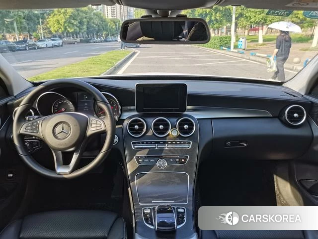 Mercedes-Benz Class C 2018 Белый из Китая, фото 2