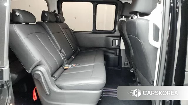Hyundai Staria 2025 Черный из Кореи, фото 2