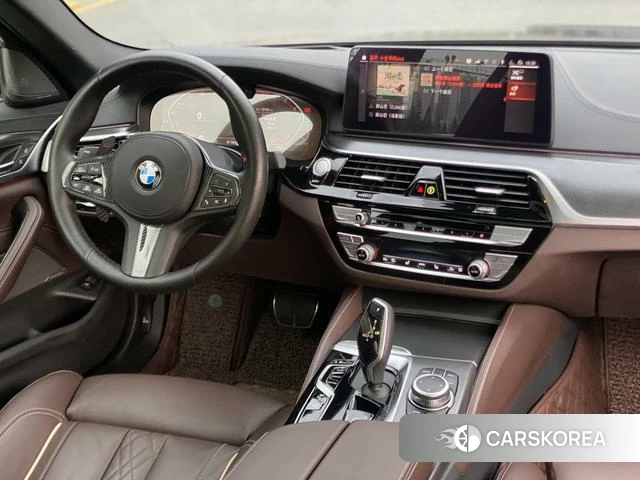 BMW 5 series (imported) 2022 Темно-серый из Китая, фото 2