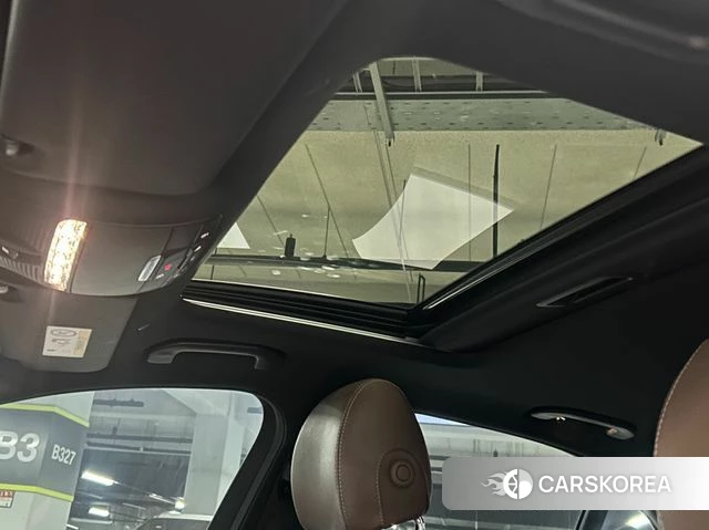 Mercedes-Benz E-Class W213 2022 Белый из Кореи, фото 2