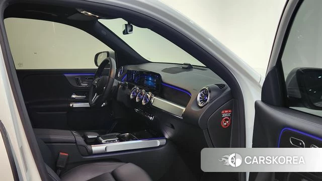 Mercedes-Benz GLB-Class X247 2021 Белый из Кореи, фото 2