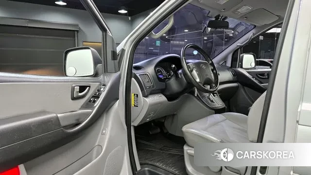 Hyundai The New Grand Starex 2018 Серебряный из Кореи, фото 2