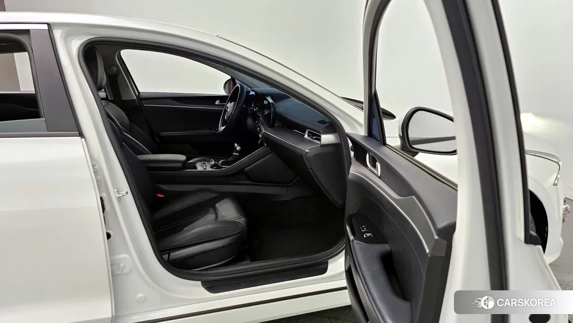 Kia K5 3rd generation 2020 Белый из Кореи, фото 2