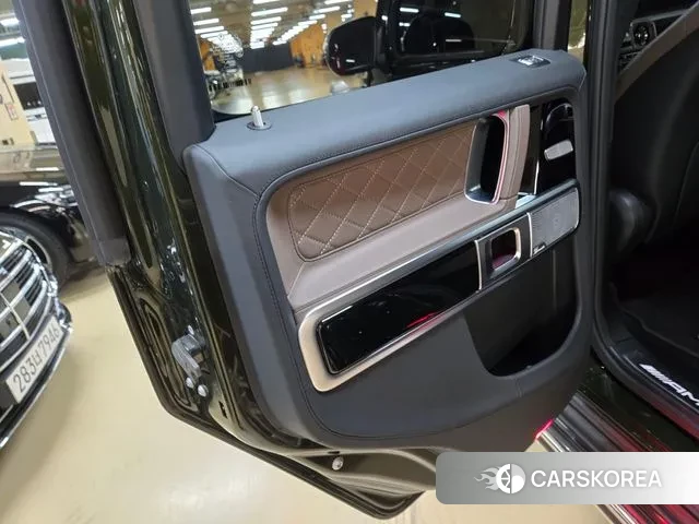 Mercedes-Benz G-Class W463b 2022 Темно-зеленый из Кореи, фото 2