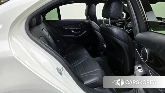 Mercedes-Benz C-Class W205 2018 Белый из Кореи, фото 2