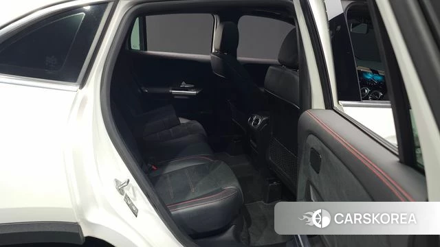 Mercedes-Benz GLA - Class H247 2022 Белый из Кореи, фото 2
