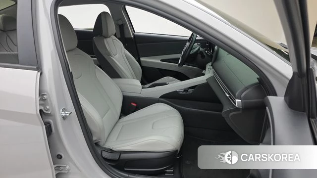 Hyundai Avante (CN7) 2020 Серебристо-серый из Кореи, фото 2