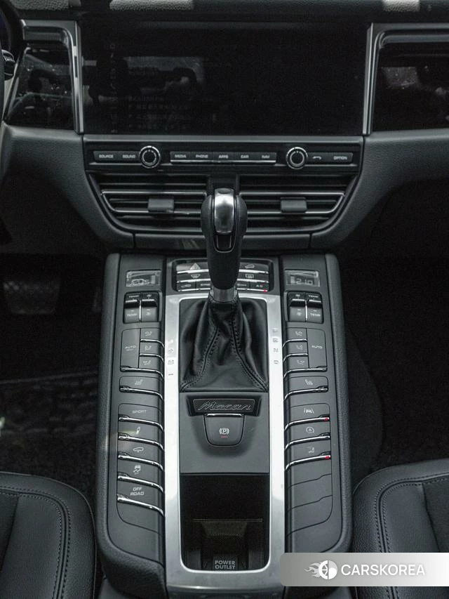 Porsche Macan 2022 Синий из Китая, фото 2