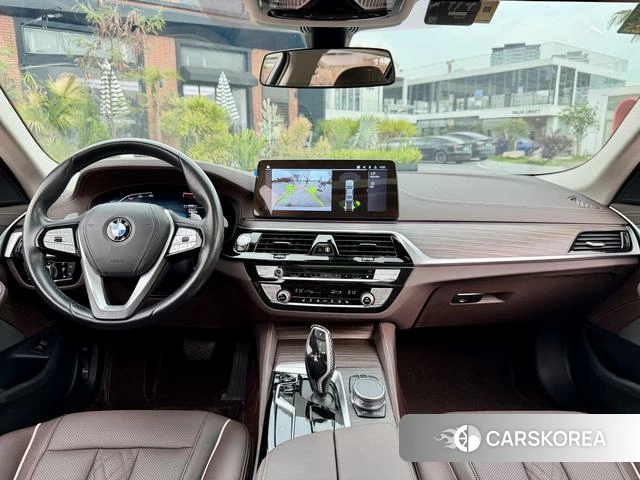 BMW 5 series 2021 Белый из Китая, фото 2