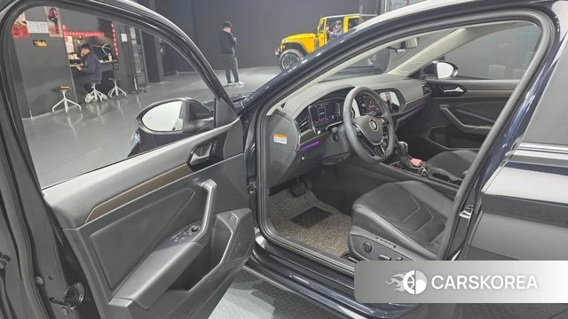 Volkswagen 7th Generation of Jetta 2021 Черный из Кореи, фото 2