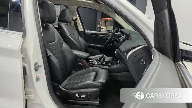 BMW X3 (G01) 2019 Белый из Кореи, фото 2
