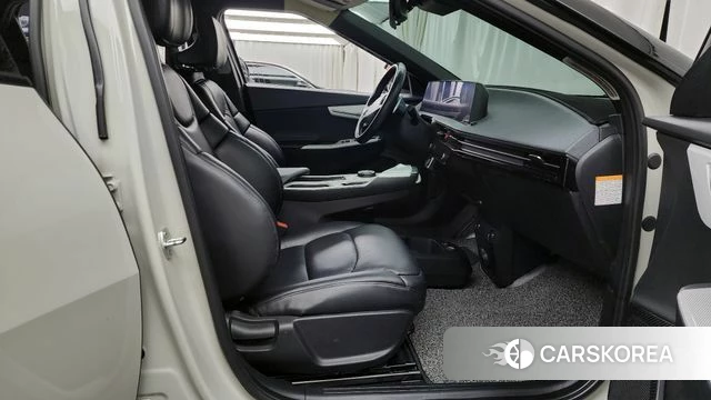 Kia EV6 2022 Жемчужный цвет из Кореи, фото 2