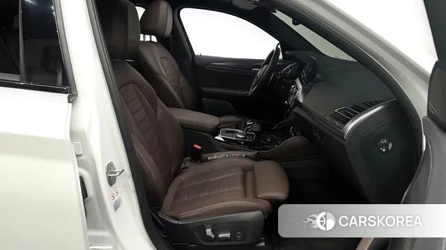 BMW X4 (G02) 2023 Белый из Кореи, фото 2