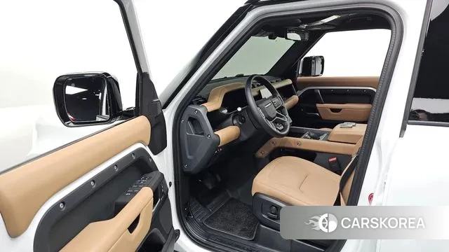 Land Rover Defender (L663) 2025 Белый из Кореи, фото 2