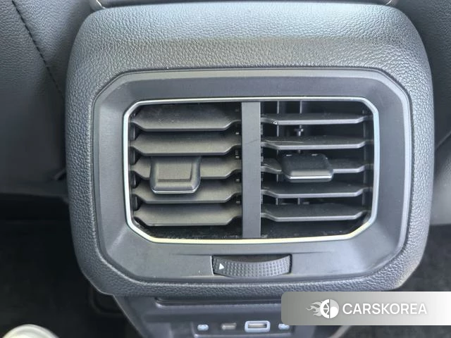 Volkswagen Tiguan L 2023 Белый из Китая, фото 2