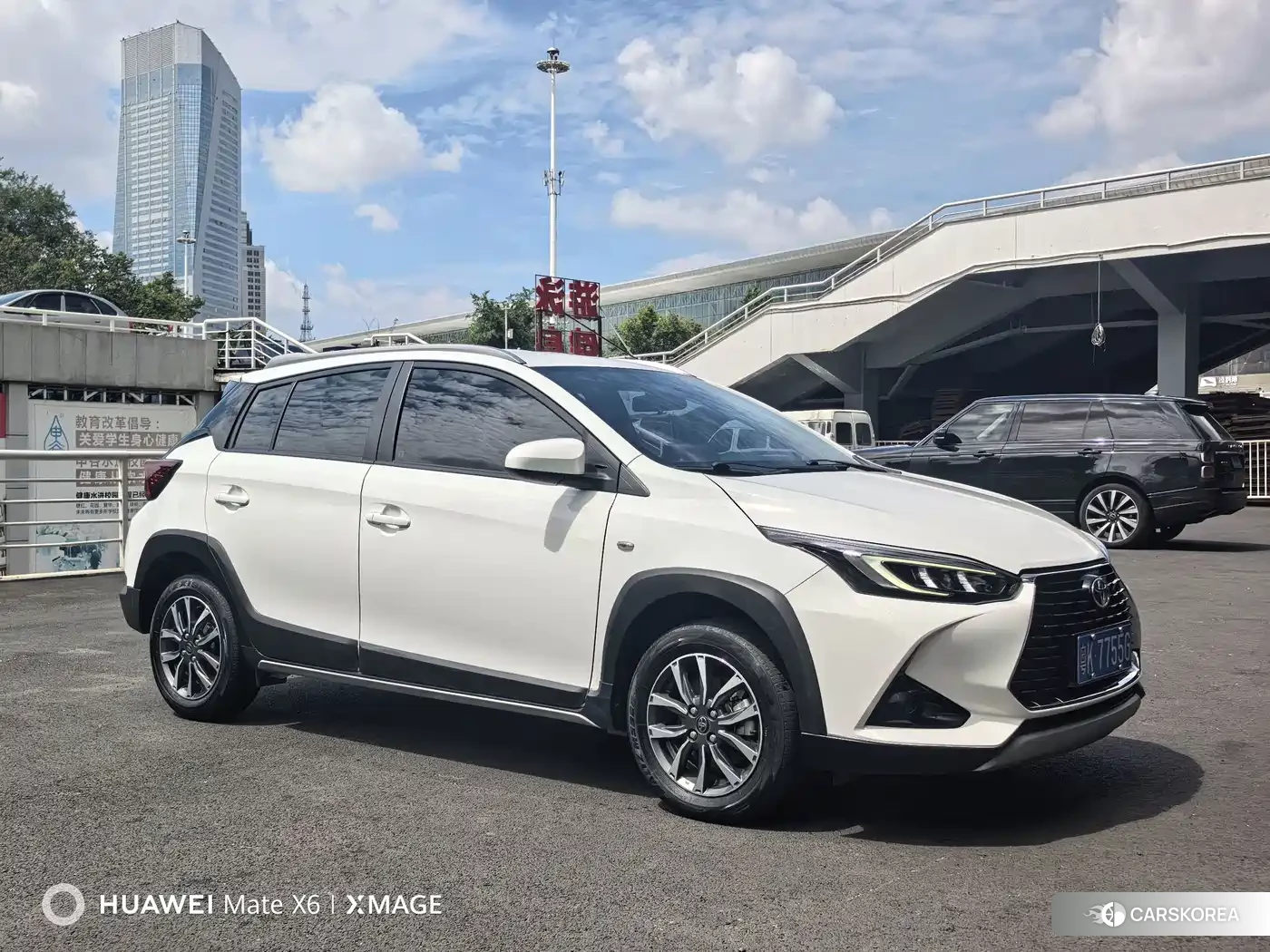 Toyota Yaris L 2023 Белый из Китая, фото 3