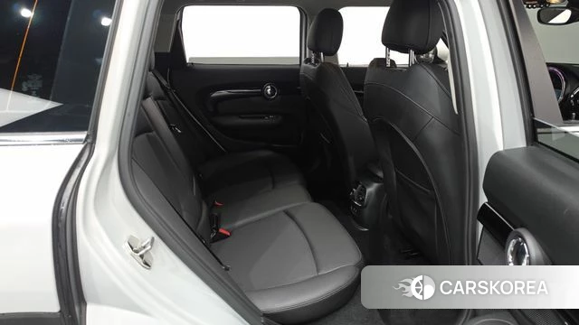Mini Cooper Clubman 2022 Серебряный из Кореи, фото 2