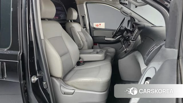 Hyundai The New Grand Starex 2019 Черный из Кореи, фото 2
