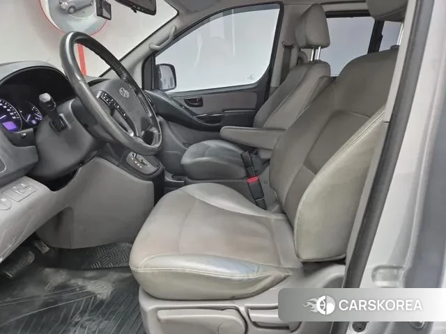 Hyundai The New Grand Starex 2018 Серебряный из Кореи, фото 2