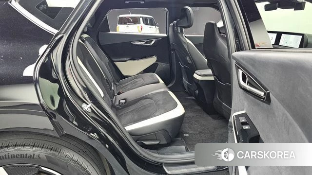 Kia EV6 2024 Черный из Кореи, фото 2