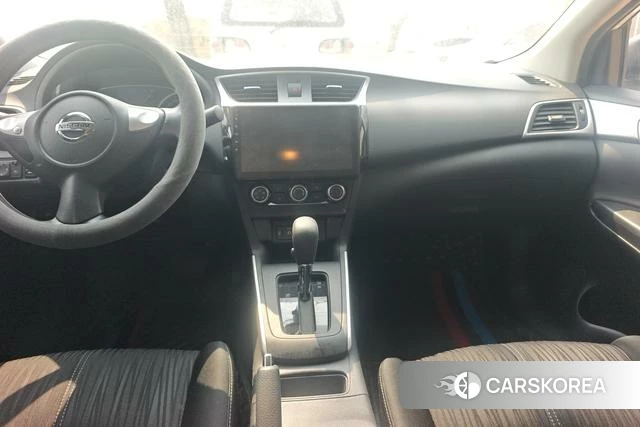 Nissan Xuan Yi 2023 Белый из Китая, фото 2