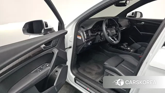 Audi Q5 (FY) 2023 Белый из Кореи, фото 2