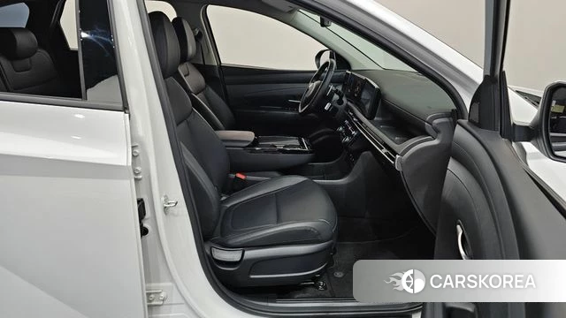 Hyundai The New Tucson (NX4) 2024 Белый из Кореи, фото 2