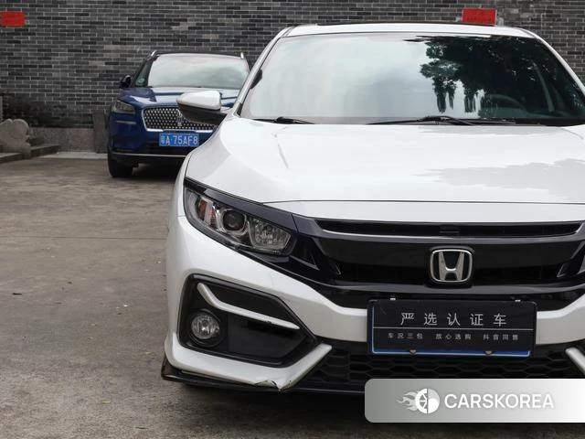 Honda Civic 2022 Белый из Китая, фото 2
