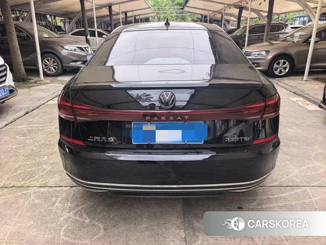 Volkswagen Passat 2023 Черный из Китая, фото 2