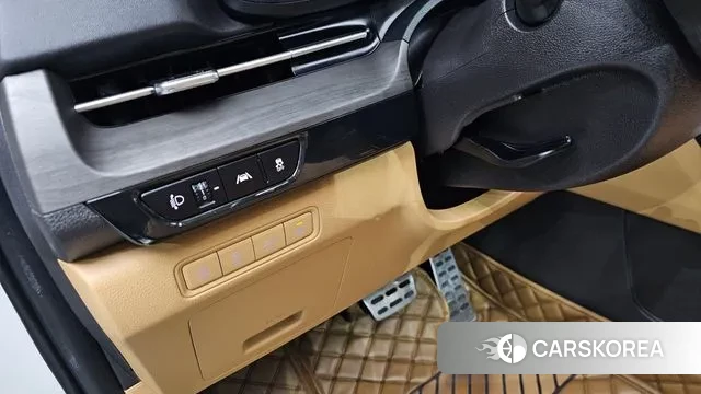 Kia Carnival 4th generation 2023 Белый из Кореи, фото 2