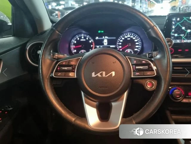 Kia The New K3 2nd generation 2022 Белый из Кореи, фото 2